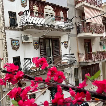 Casa Scialari * パレルモ